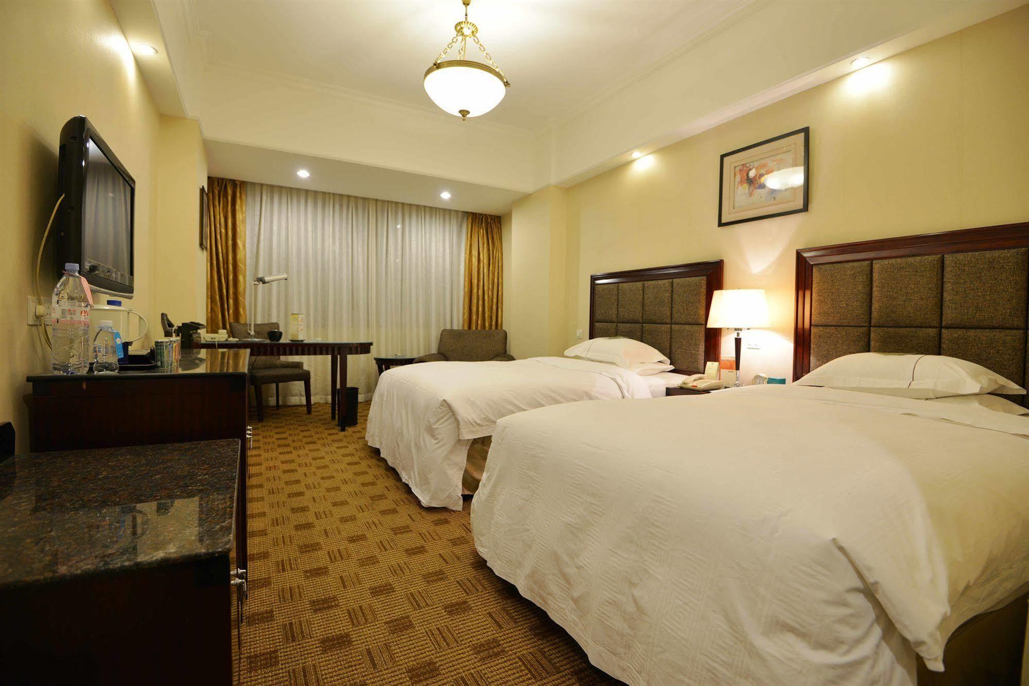 Grand Regency Hotel Qingdao Zewnętrze zdjęcie